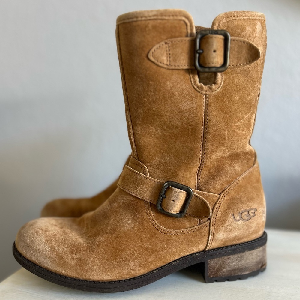 UGG Chaney 1006042 Suede Hook & Loop boots, women’s size 8. EUC - Picture 2 of 9